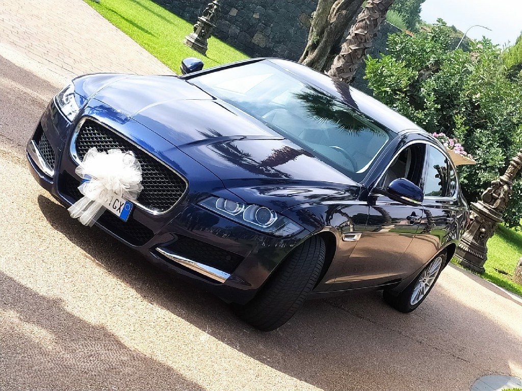 Jaguar XF Blu
