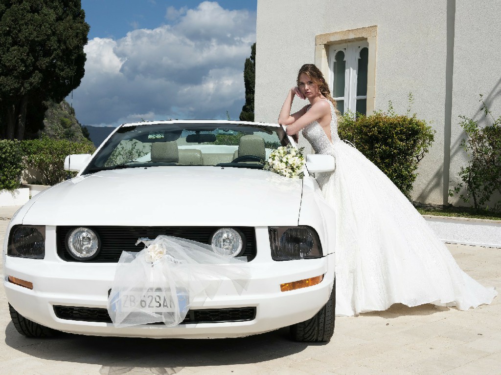 Mustang Bianca
